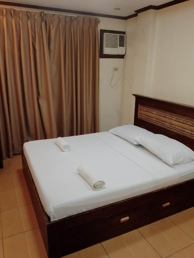 Darunday Manor Hotel Tagbilaran City Ngoại thất bức ảnh
