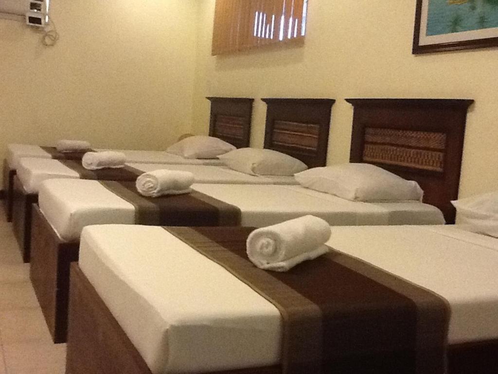Darunday Manor Hotel Tagbilaran City Ngoại thất bức ảnh