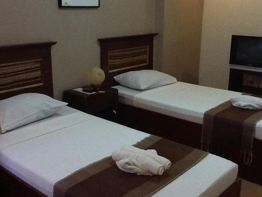 Darunday Manor Hotel Tagbilaran City Ngoại thất bức ảnh