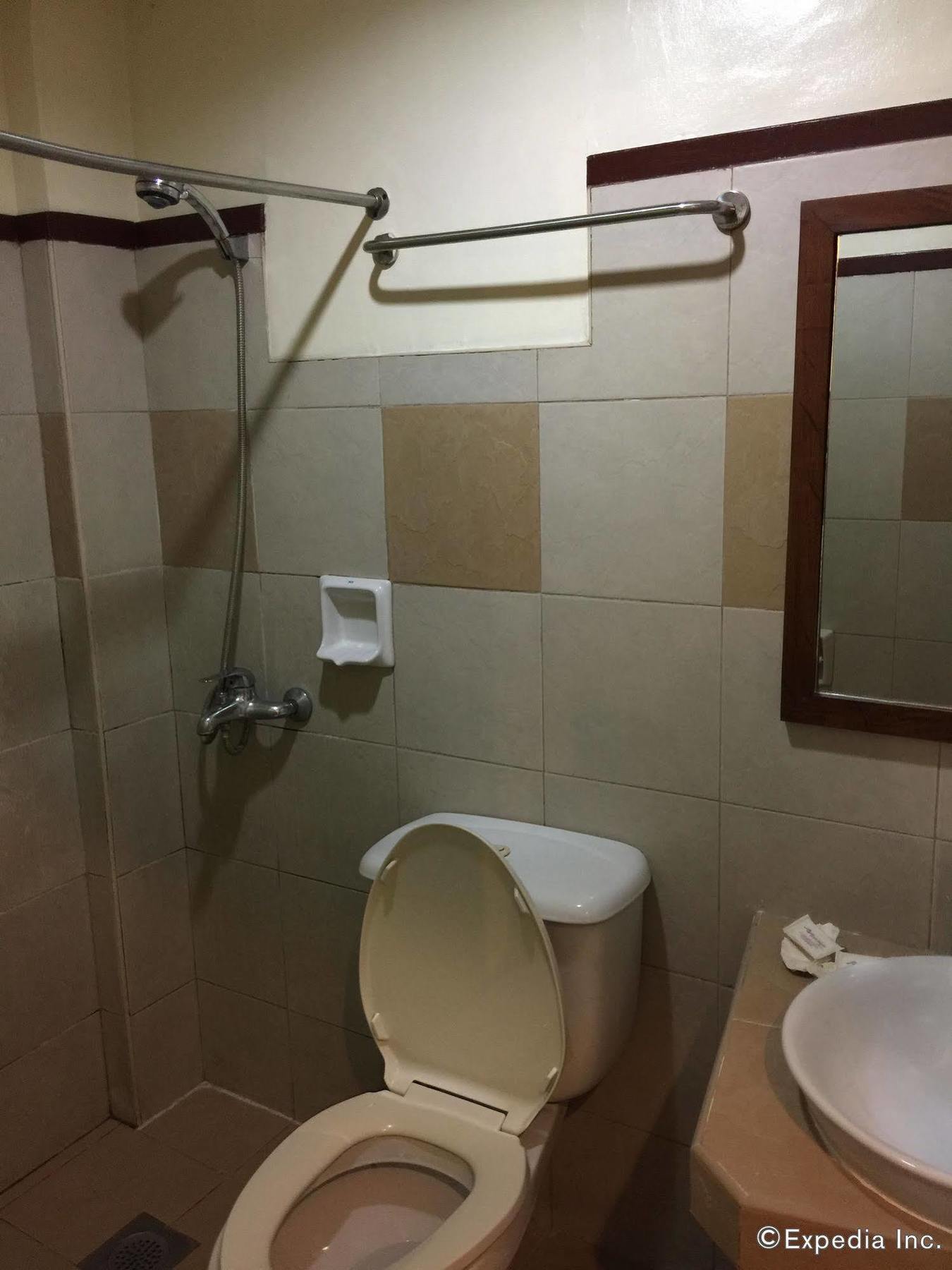 Darunday Manor Hotel Tagbilaran City Ngoại thất bức ảnh