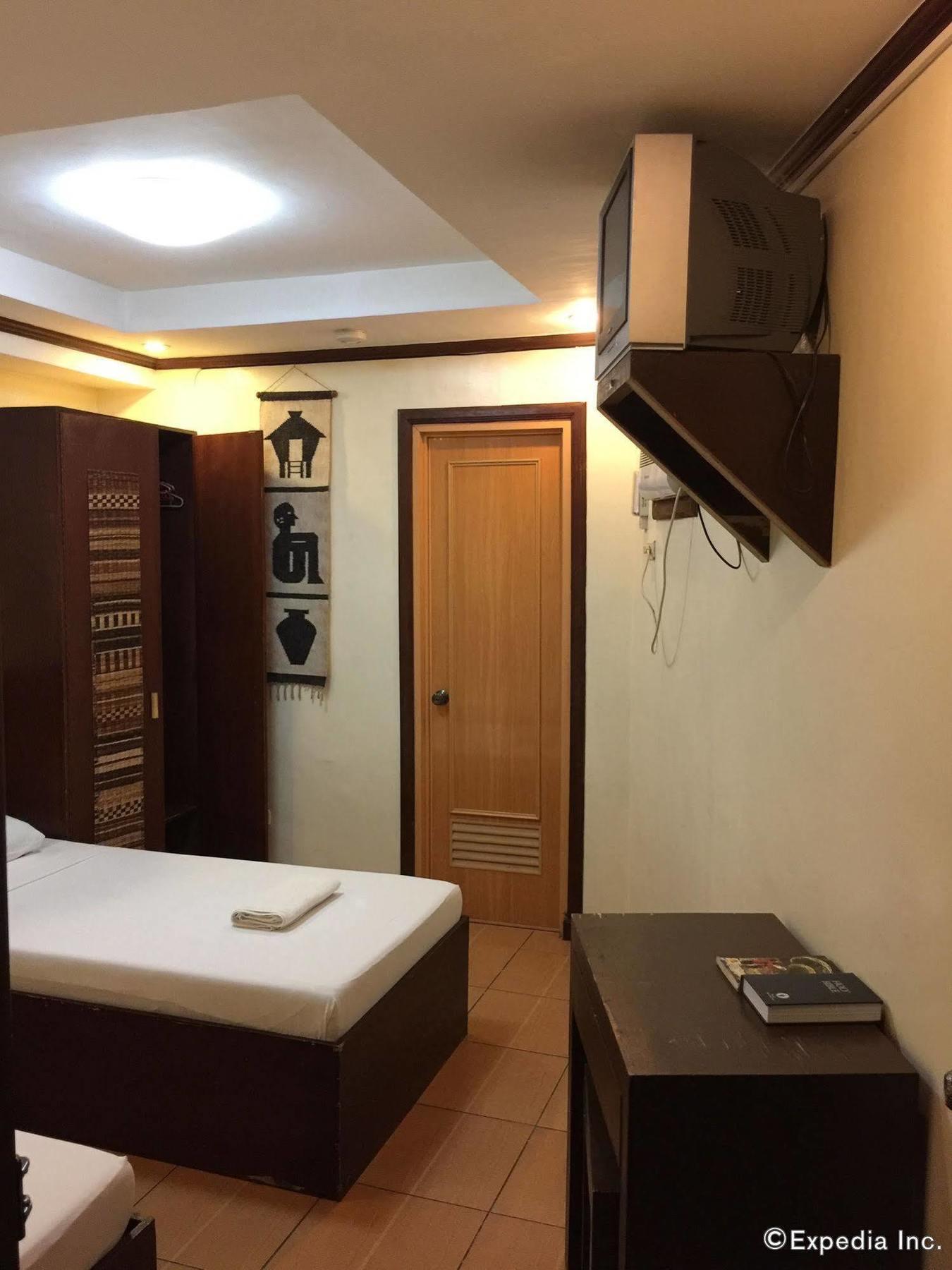 Darunday Manor Hotel Tagbilaran City Ngoại thất bức ảnh