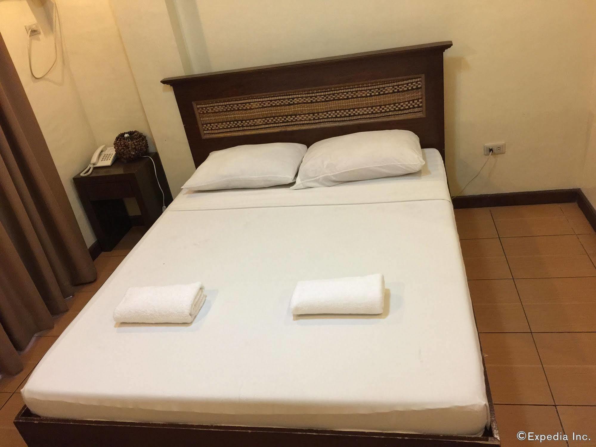 Darunday Manor Hotel Tagbilaran City Ngoại thất bức ảnh