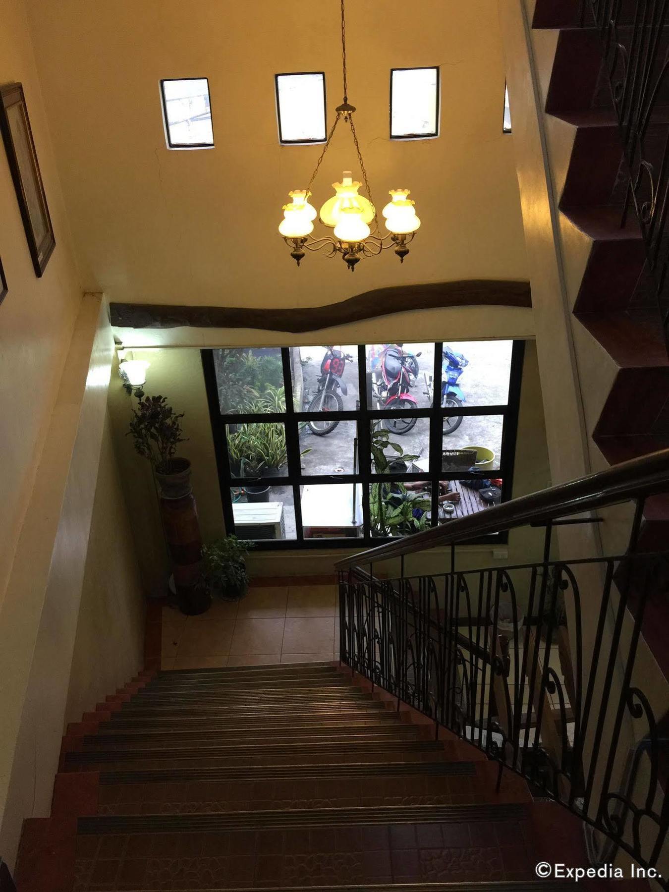 Darunday Manor Hotel Tagbilaran City Ngoại thất bức ảnh